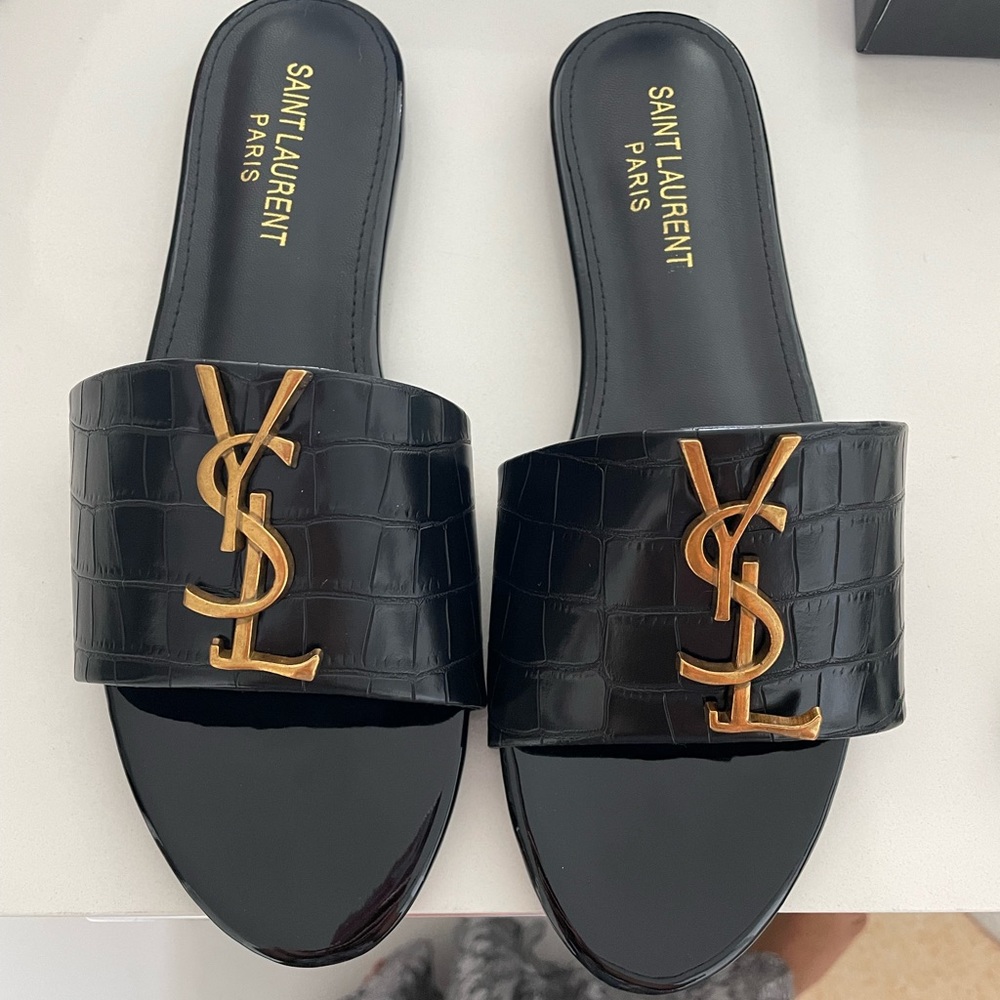 YSL flat sandals brand new